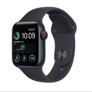Apple Watch SE in Midnight (1st generation) 40mm
